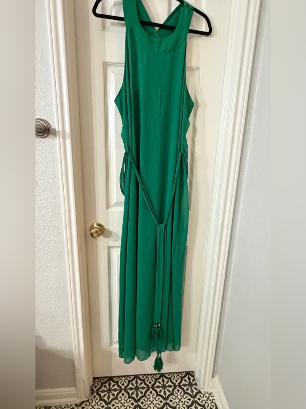 City Chic Emerald Green Sleeveless Maxi Dress with Tassel Tie